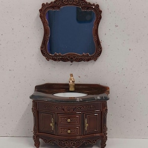Bathroom set for dollhouse, approximately Lundby size