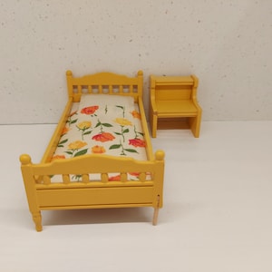 Lundby wooden bed with sidetable