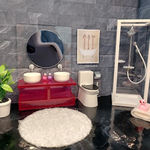 Lundby bathroom set with tiny accessories inclusive