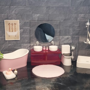 Lundby bathroom set with tiny accessories inclusive