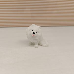 Dollhouse dog, approximately Lundby size