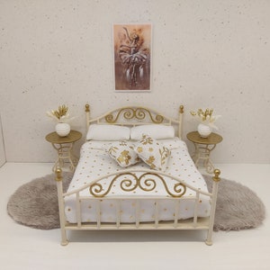 Lundby bedroom set with tiny accessories inclusive