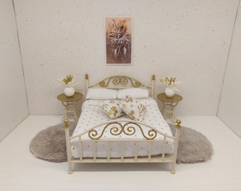 Lundby bedroom set with tiny accessories inclusive