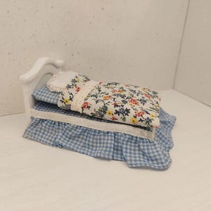 Lundby bed, tuned