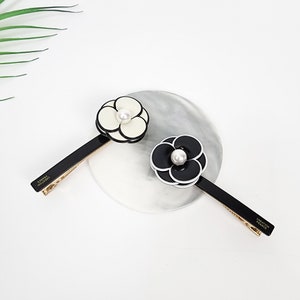 Pansy Flower Hair Claw Clip with Pearl (3.3 Inch) / Cute French Hair Pin / Alligator Hair Clip for Woman / Mini French Barrette for Girls