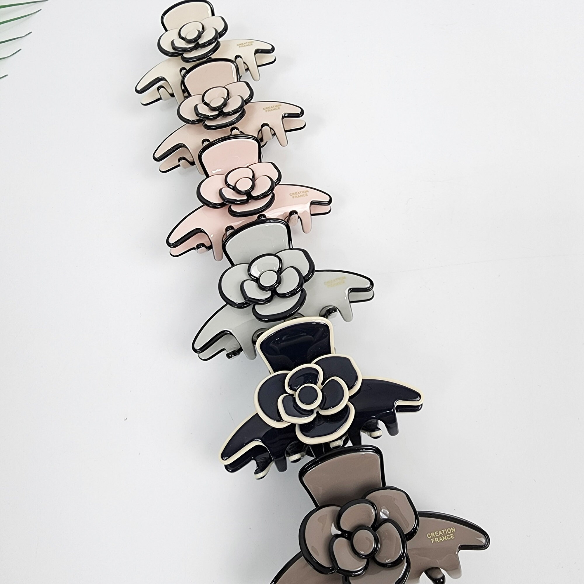 Chanel hair clip - Etsy 日本
