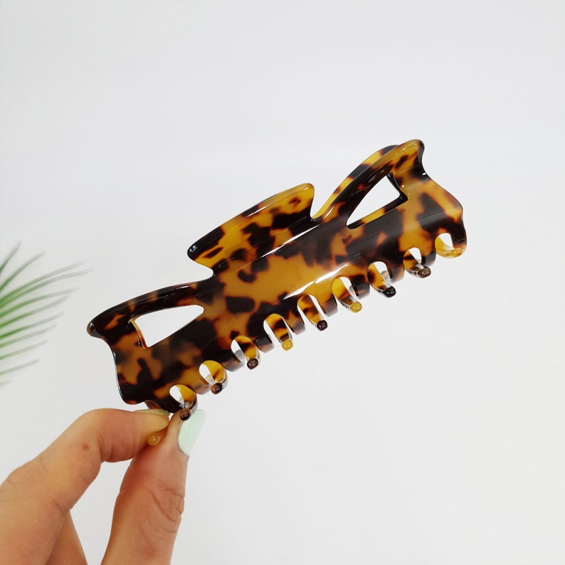 Tortoise Marble Fashionable Linda Hair Clip 4.7 Inch Big Size Luxurious French Hair Clip Hair Claw for Woman