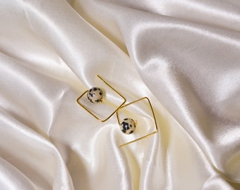 Dalmatian Jasper Mini |crystal earrings, minimalist earrings, lightweight earrings, wire earrings, dangle earrings, drop earrings, square|