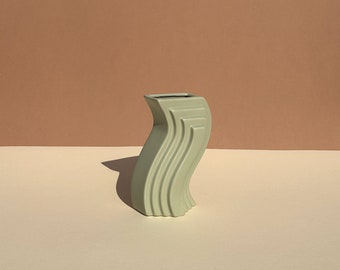 Mint Wavy Vase