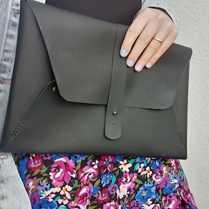 Bolsa de mão de couro feita à mão, capa de couro para laptop, bolsa de mão grande preta, manga de couro para İpad, bolsa de noite de couro, bolsa personalizada,