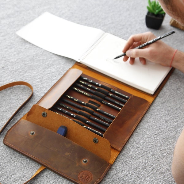 Cubierta de cuaderno de bocetos de cuero hecha a mano personalizable: A4/A5, con portalápices y portapinceles, bolsillo a presión, negro/marrón/camello, ideal para regalos