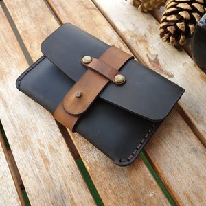 Cartera de cuero con solapa, soporte personalizado de la tarjeta de cuero hecha a mano, cartera de la tarjeta de visita, cartera de bolsillo frontal minimalista, cartera snap de cuero