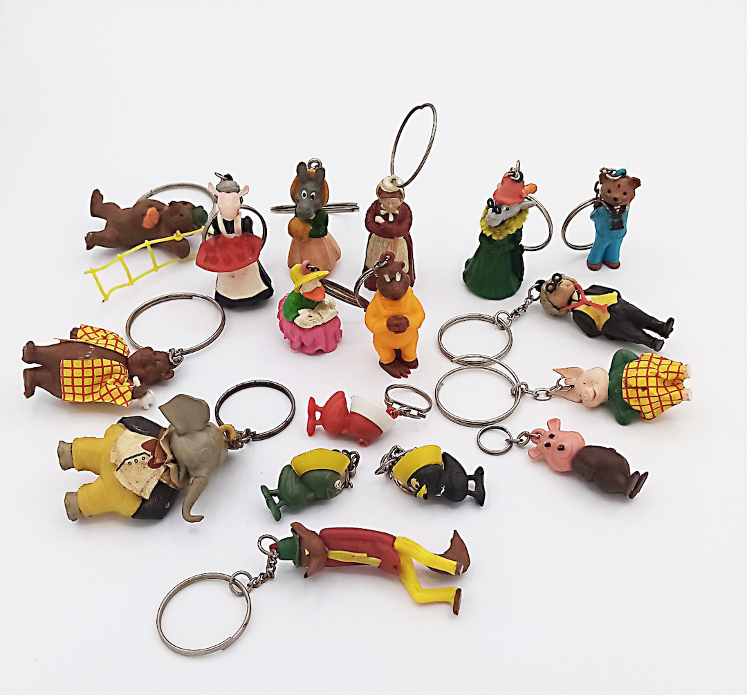 1970s Dutch Figurine Keychain: Vintage Collectible Keyring - Etsy