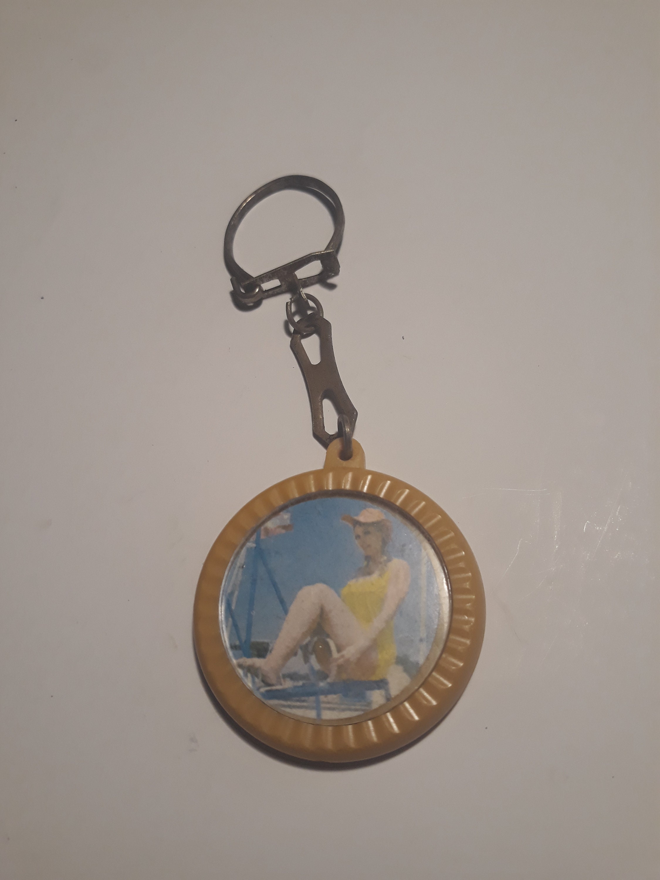 Girl vintage keychain woman vintage keychain keychain Etsy Polska