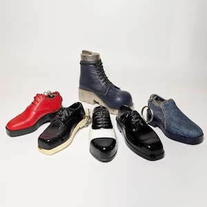 Vintage Feuerzeuge Auswahl eines, Originalfeuerzeuge, Vintage Geschenk, Schuhliebhaber, Sammlungsfeuerzeug, seltenes Feuerzeug, Vintage Sammlerstücke