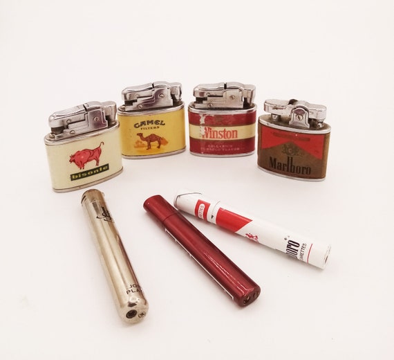 タバコブランドのビンテージライターまたはキーホルダー