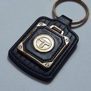 T initial vintage keychain, T keychain, initial keychain, vintage keychains, vintage collection, vintage collectibles, keychain collection