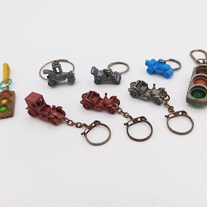 1960s Antique car collection keychain, car keychain, vintage keychain, vintage collectibles, keychain collection, choice of one, keyring