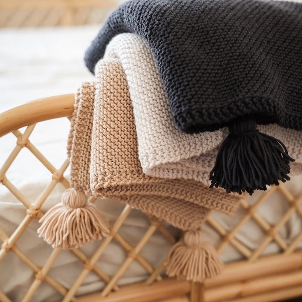 La couverture avec pompons à tricoter soi-même en laine 100% merinos made-in-France
