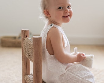 La Salopette bébé et fille à coudre soi-même en broderie anglaise blanche