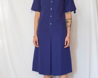 1970s Oversized Pleated Short Sleeve Midi Dress in Violet