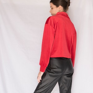 Jaren 1980 Red Velvet Coltrui Blouse