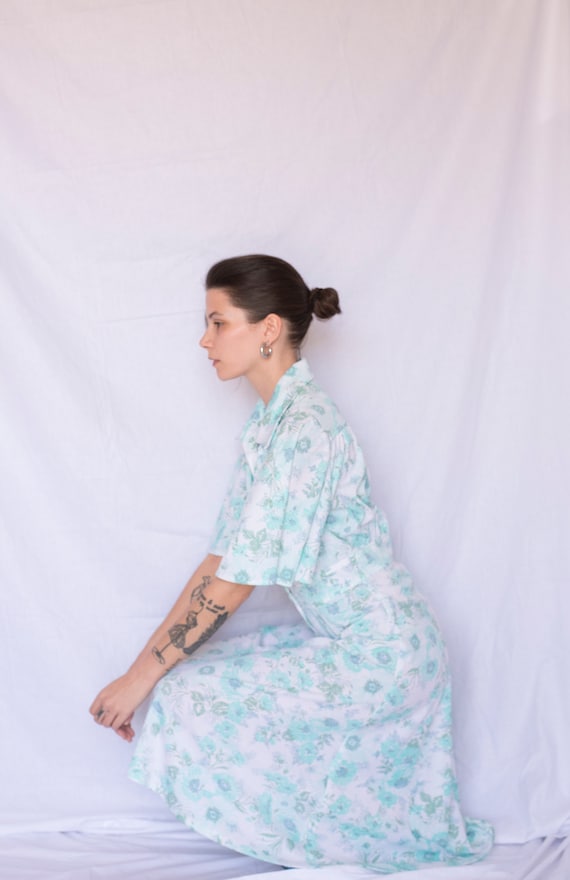 VTG 60s 70s WHITE PINK ORANGE GREEN EMBROIDERED FLORAL DAGGER SHIRT DRESS 12 14