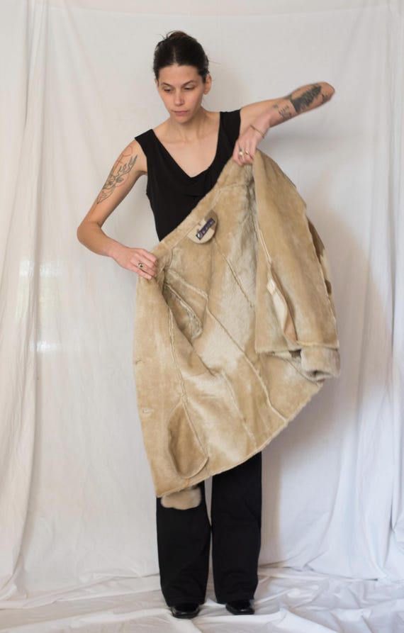 1990s Shearling Patchwork Jacket in Beige and Bro… - image 3