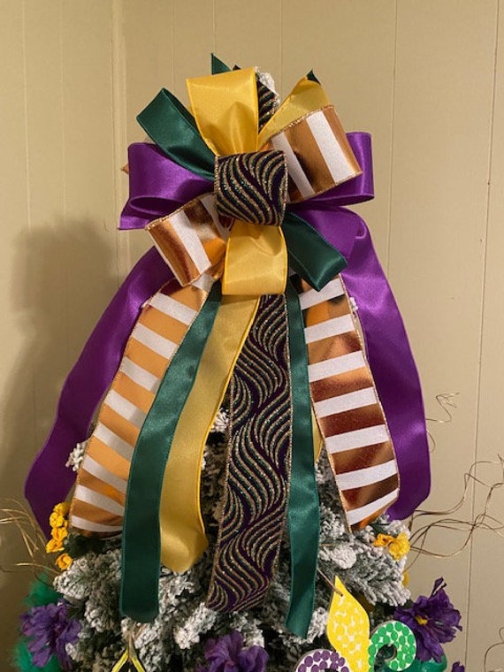 Mstriggahappy - Here is the Mardi Gras tree we decorated