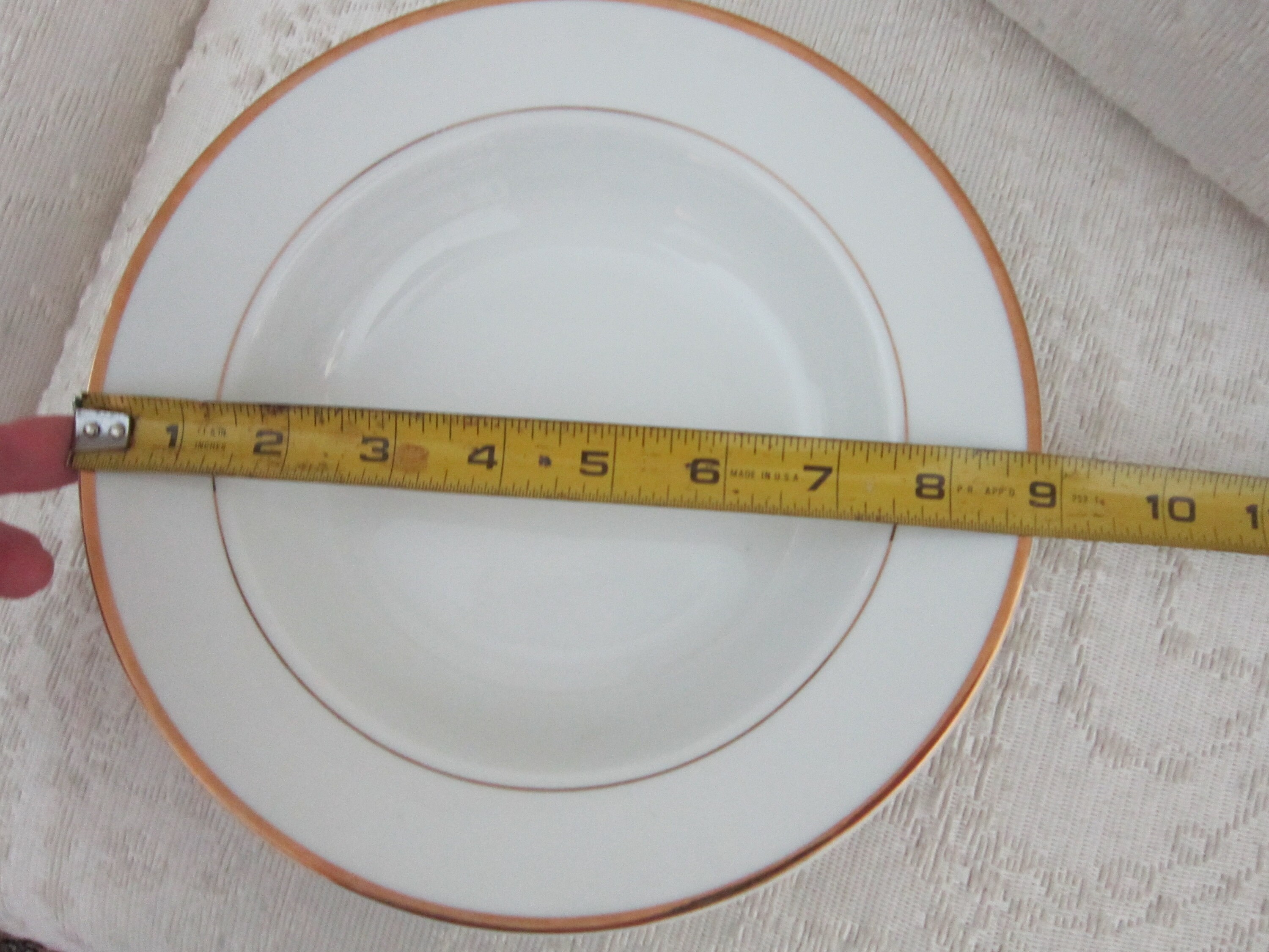 New Traditions White/24k Gold Trim Plates 2 10 5/8 Dinner Plates and 1