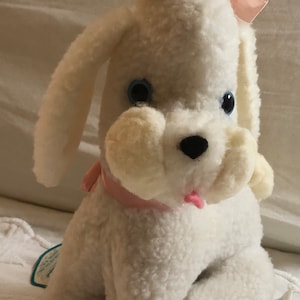 Vtg Douglas Kuschelspielzeug PUDEL Weiß Schaum gefüllt 9&quot; Plüsch Schlauchtier Blaue Augen