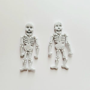 Skeleton Dangle Earrings l Halloween Jewelry l Autumn Fall l Skull l Polymer Clay Earrings l Spooky Season l Halloween Costume l Bones l
