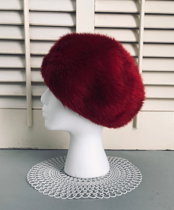 Beautiful Ruby Red Fur Hat Classic French Beret fr