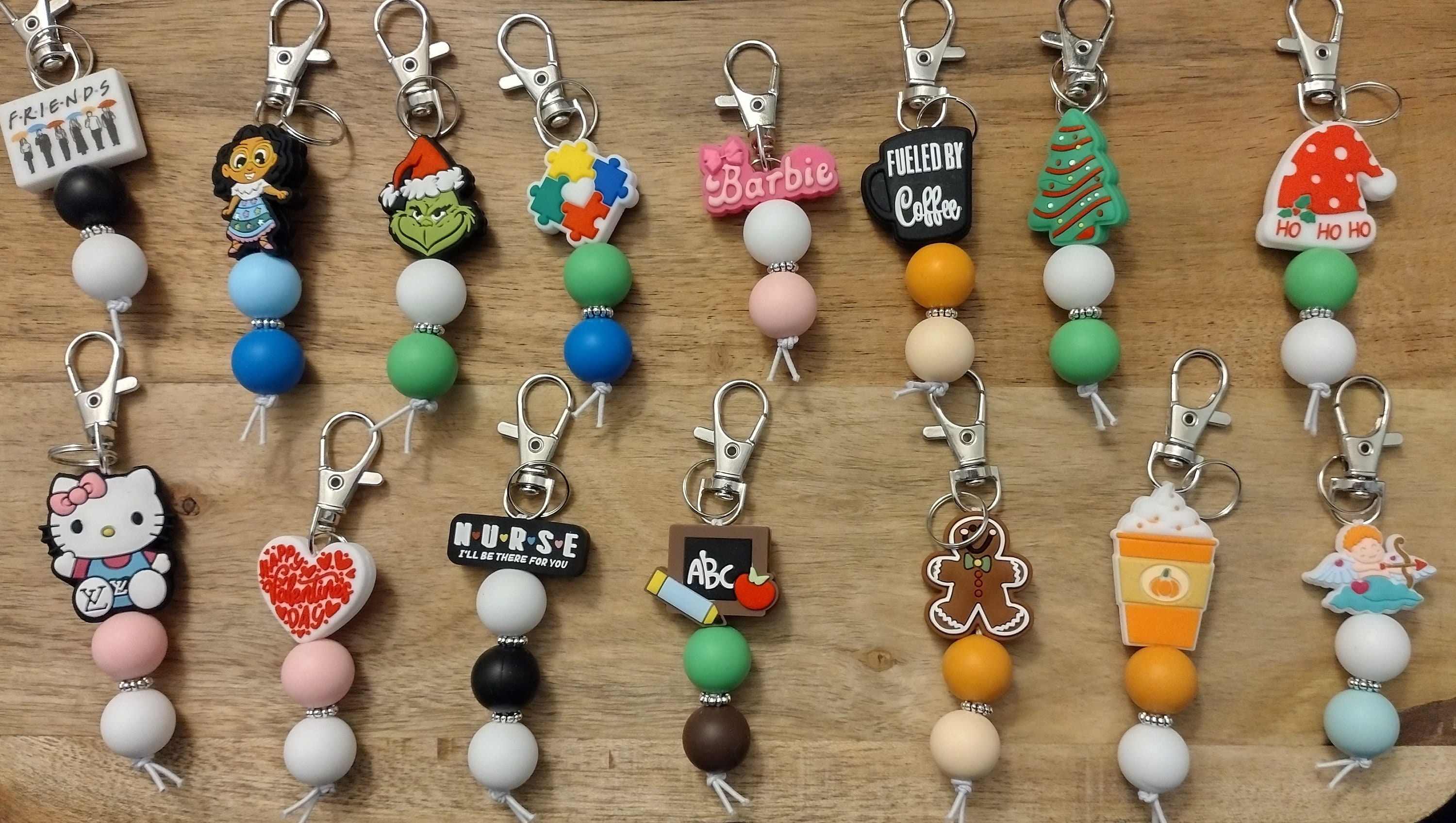 Silicone Bead Charm Keychain: Customizable Bag Clip