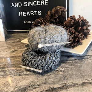 messy hair bun ,natural hair bun  maker ,  bun maker ,Gray Bun maker, Hair bun, hair accessories  hair bun maker , bun maker, bun wrap donut