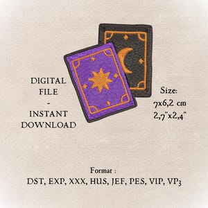 Puede incluir: Dos parches bordados, uno morado con una estrella dorada y el otro negro con una luna creciente dorada. Los parches miden 2,7 pulgadas por 2,4 pulgadas y están disponibles en los formatos DST, EXP, XXX, HUS, JEF, PES, VIP y VP3.