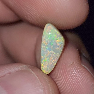 2.7ct Lightning Ridge Opal FOR CUSTOM JEWELRY