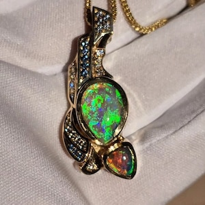 14k Gold - Lightning Ridge Crystal Opal Pendant