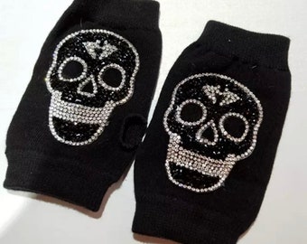 Black fingerless touchscreen driving gloves with black rhinestone skull one size only wool mix