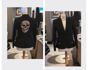 Black tired fitted blazer with gold skull and red stars size 12