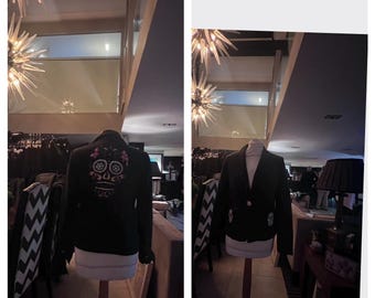 black skull blazer with skulls size 4