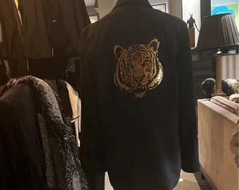Schwarze Jacke mit gold und schwarzen Pailletten Tiger Gr. 42
