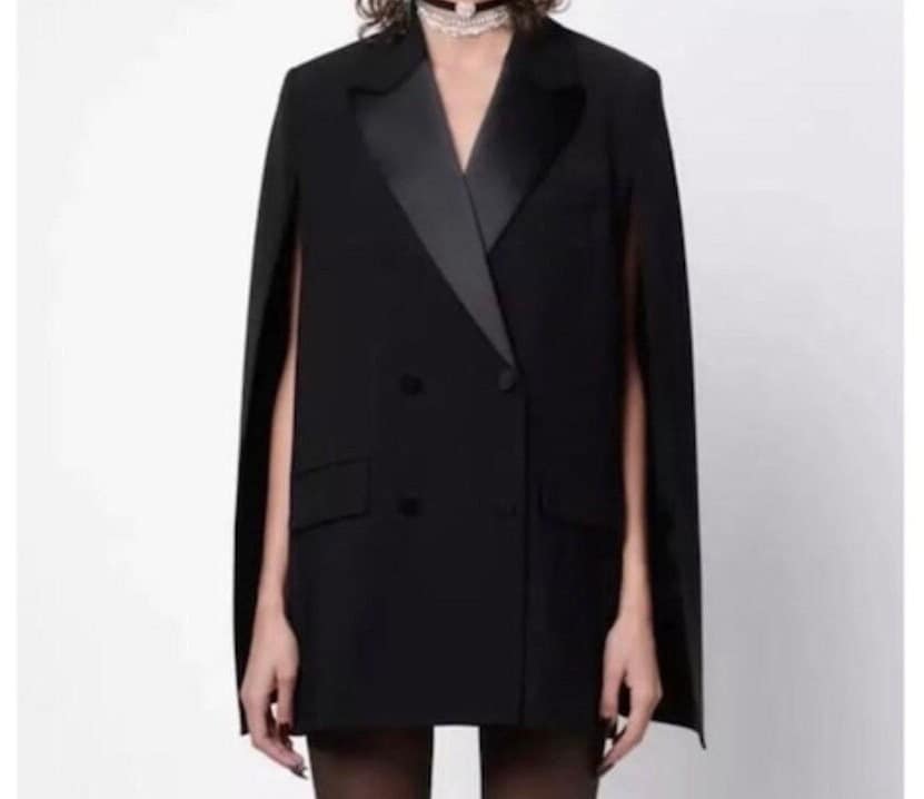 EXTRO&VERT Women Cape Blazer Dress Gold Buttons Double Breasted Lightweight  Casual Jacket Suit, Black, Small : : Clothing, Shoes & Accessories