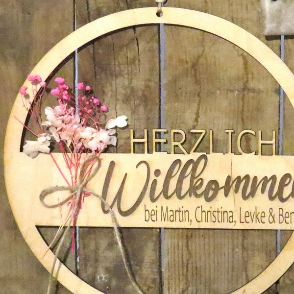 Holzschild Herzlich Willkommen bei Familie Wunschtext personalisiert Namen Kranz Tür Trockenblumen Türkranz Holz Türschild Namensschild