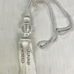 White Single Tassel Curtain Tieback With Faceted Glass Crystal 14&quot; Length SCTB-16/1 Upholstery / Drapery / 18&quot; Double Twisted Rope Cord
