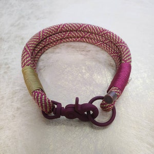 Tauleine berry reddish brown beige Adjustable dog leash handmade Dog collar dark red atztek also as a retriever leash Halsband 3-reihig