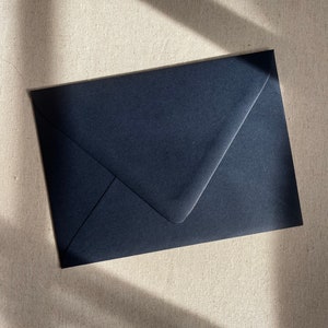 Enveloppes bleu impérial, Enveloppe bleu foncé, Enveloppes vierges, Enveloppe bleue pour faire-part, Enveloppes de mariage bleu impérial, Enveloppe A7