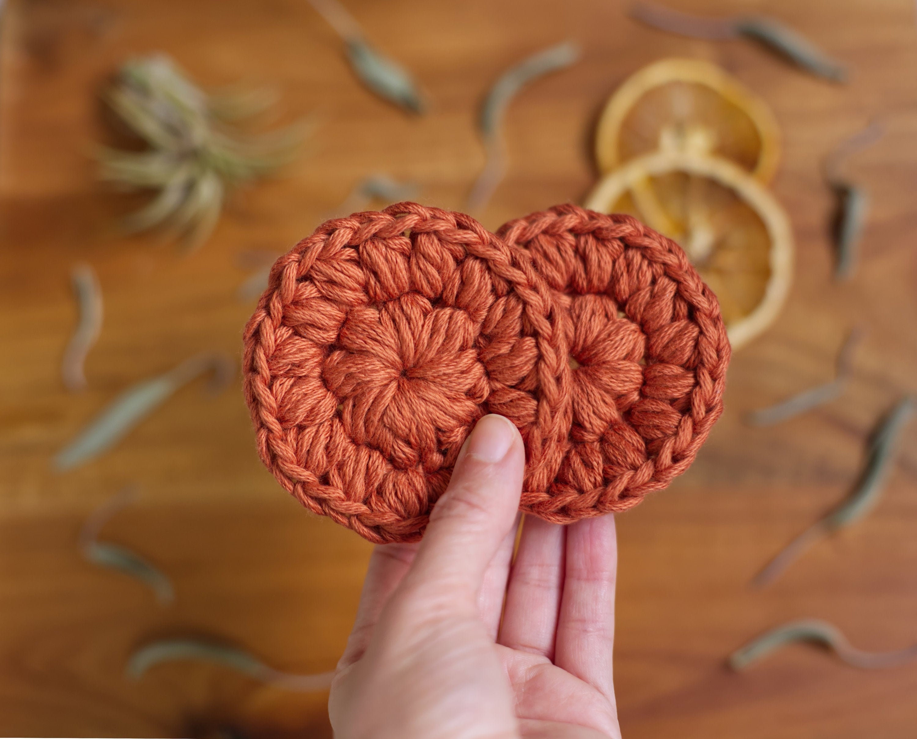 Disque démaquillant lavable au crochet