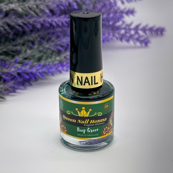 Queen Nail Henna | Deep Green | Water Permeable Nail Stain | Henna Nail Stain | No Enamel | Alternative to Nail Polish | Organic | Vegan