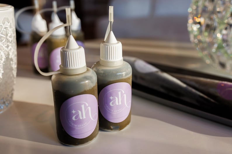 Amarya Henna Freckle bottles